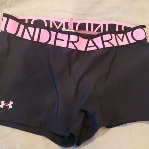 Under Armour black shorts